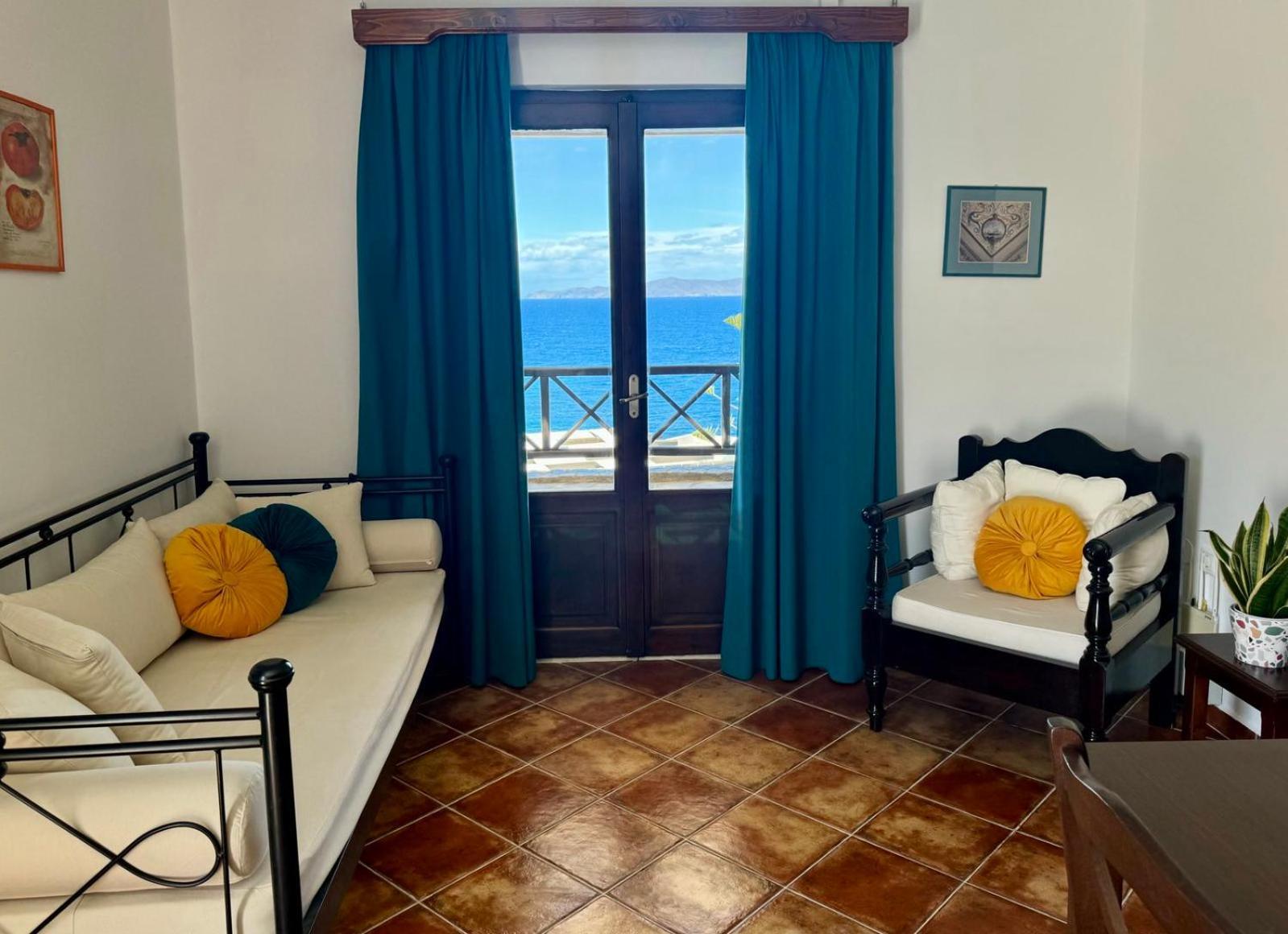 Syrou Lotos Studios & Apartments (Adults Only) Kini Bagian luar foto